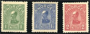 89/91. Haakon kronemerker 1907 i komplett serie. 1 1/2 kr og 2 kr med attest FCM. (9.000,-).