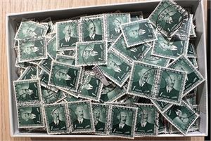 Nk 350 o. Stor mengde i lita eske. Ser ut til å være noe for stempelsamlere!