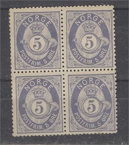 NK 24 IIa  i **4-blokk. 5 øreultramarin.  Pen blokk.  Attest Hans J. Enger:  Originalgummi med minimalt klebespor i øvre venstre merke.  Typesammensetning 3-1/1-1 fra arkpos. 39-40/49-50