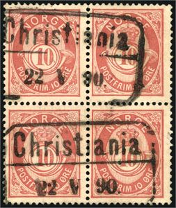 53 IIIb. 10 øre 20 mm i fireblokk, stemplet "Christiania 22.5.90". Øvre høyre merke, med et par utbedrete bretter som knapt sees. Type 1-2/3-4.