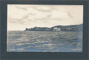 ARENDAL SANDVIKEN (22 John S Olsen) Ubrukt og strøkent