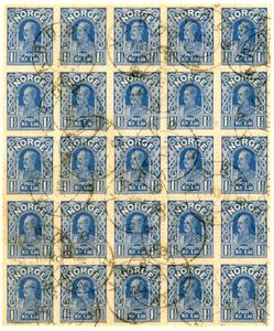 110-113. Haakon 1910. Samling med varianter og enheter, montert på drøyt 20 ark.