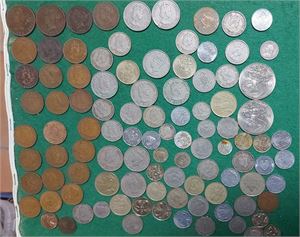 CYPERN samling Victoria och framåt med flera kopparmynt inklusive 1 piastre 1891 (2 ex, kv. 1/1+), 1/2 piastre 1879