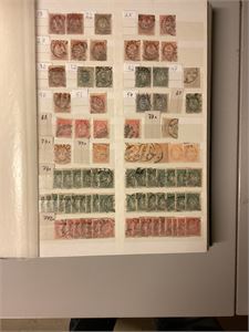 Dublettsamling i 4 store 64-siders instikksbøker 1872 - 2010 stemplet. Bra antall av mange merker.