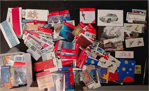 HEFTER 2 liters isboks halvfull av xx hefter, mange fra 2000-tallet inkl et par prestisjehefter. Her må det være en del tusen i pålydende, vekt 0,8 kilo