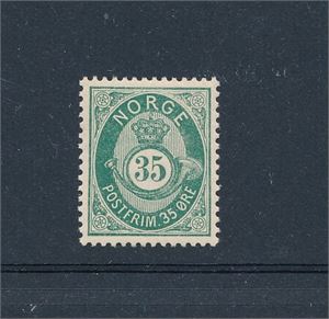 Nk 29b xx. Rød flekk bak og skade i limet. Se foto av begge sider (Hk 750)