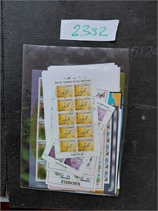 GIBRALTAR xx/o 30 Kleinbogen 1985-2003. 5 stk stemplet, resten xx (€ 525)