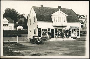 Parti fra Holtet på Bekkelaget, Oslo. Holtet Frukt og Grønt (I dag er det en Jernia butikk der). Brukt i 1933. K-3