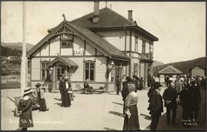 Aal st. Bergensbanen. Fotokort brukt i 1915. Frimerket mangler. K-2