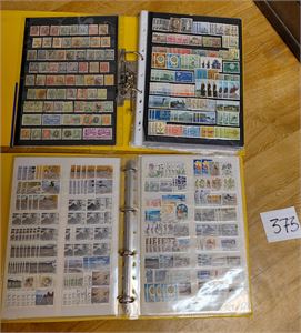 ISLAND/FÆRØYENE Masse merker i 2 permer, innstikksbok + Island LT album med kassett og ark til 1978. Vekt 5,6 kilo