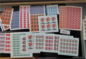 HELARK/ARKRESTER Lot inkl OL 1994. De fleste er ubrettet. Pålydende 1377 kroner. Medfølger helark Nk 674 og 677 som er sammenlimt.