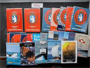 GRØNLAND-ÅRSMAPPER  1977-2000 inkl type 1 av1977.