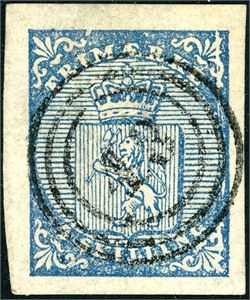 1. 4 skilling Våpen 1855 variant "Sprukken plate" (D 16), annullert med nummerstempel "43" (Christiansand). Meget gode marger. Attest Enger.