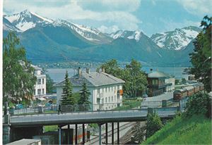 Møre og Romsdal - Åndalsnes stasjon med tog