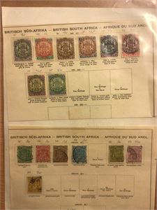 Br. Kolonier Britisk Syd-Afrika 25 merker på gamle albumsider.
