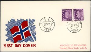 433. 40 øre Haakon i horisontalt par på konvolutt, stemplet "Oslo 26.9.55". (4.300,-).