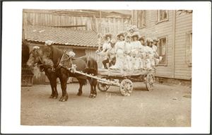 Kristiania. Ca 280 norske stedskort, hvorav 230 i småformat.