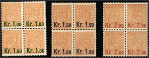 85 I,86 I,87 I. Kroneprovisorier i 4-blokkserie. Alle 1- og 2 kronene samt to 1 1/2 kr er hengslete. (10.050,-).