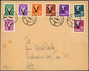 8 valører av V-merkene på konvolutt, stemplet "Bekkelaget 15.8.41". Med unntak av 5 øre og 7 øren, så er dette første dag for de andre valørene.