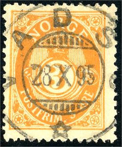 56 A. 3 øre fintagget Centraltrykkeriet, rettvendt fullstemplet "Vadsø 28.10.95".