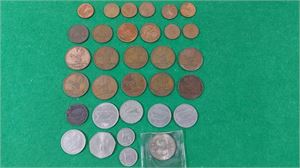 IRLAND parti bland annat äldre kopparmynt samt även en 10 shilling-mynt från 1966i silver(18gr, 83% ag)