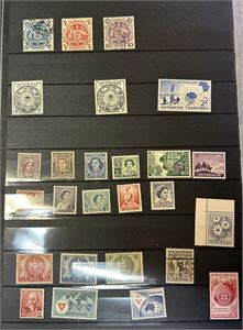 AUSTRALIA Diverse merker i 16 siders bok med noen kenguri i starten. Vi har ikke sjekket hvilke vannmerker disse har