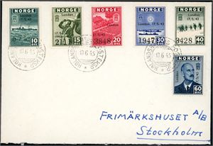 333/38. Londonmerkene med overtrykk i komplett serie på konvolutt, stemplet "Hølandsbanens Posteksp. 13.6.45".