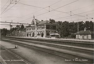 Postkort jernbane KORNSJØ stasjon (ØF) A6 s/h (Sem 100) brukt 1952