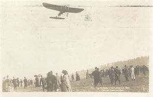 Fly Fra flyvningen i Christiania 1910  st-Kristiania 11