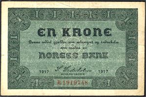 30 norske sedler, hvor et par 1 kroner og 2 kroner er blant de bedre. Også en seddel fra Færøyene. VK
