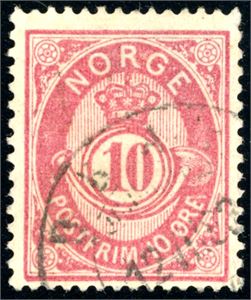 38 yX. 10 øre Posthorn på papir fra Moestue, letsttemplet "Drammen 12.7.83".