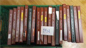 OVERSJØ 2 kasser med 19 innstikksbøker. 2 bøker med Egypt, masse annet inkl Iran, Thailand og Liberia. NB: Ikke engelske kolonier (kommer i egne kasser). Vekt 31,6 kilo