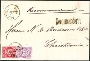 18,19. 7 skillings innenlandsporto. 3 skilling- og 4 skilling Posthorn på brevomslag, sendt rekommandert, stemplet "Arendal 30.8.1875".