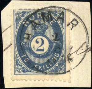 17 b. 2 skilling Posthorn i prøysisk blå nyanse på lite brevstykke, pent stemplet "Hamar". En taggefeil i øvre, venstre hjørne. Signert Snarvold.