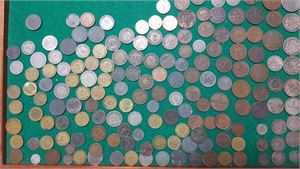 TYSKLAND parti 17-1900-tals mynt inklusive äldre koppar och flera silvermynt.