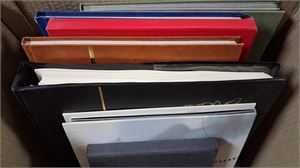 NORGE kartong med diverse samlingar i flera album. Mycket material med bland annat flera kompletta serier 1930-tal