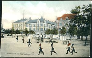 Julehilsen fra Sarpsborg. K-1