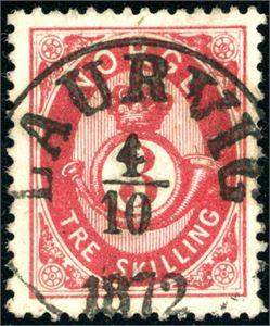 18. 3 skilling Posthorn, rettvendt stemplet "Laurvig 1.10.1872". Selv med en ørliten tynnhet, muligens pga stempelsverten, sier vi "Luksus". Signert Aune.