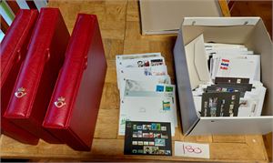 FDC Ikea-eske og 3 Postens røde med kassetter med FDC 1991-2019, antagelig Postens fra abonnement. Få eldre, vekt 9,2 kilo