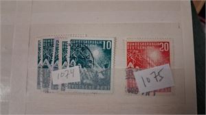 TYSKLAND, BRD. Omfattande dubblettsamling 1949 och framåt i fyra  välfyllda insticksböcker.