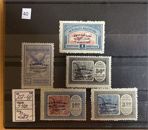 ARGENTINA xx Mi 337-41 Zeppelin med blått overtrykk (€ 340)