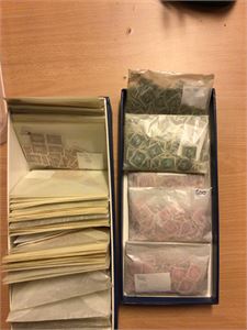 Posearkiv Arkivboks med posearkiv ph. Og noe førkrigs.