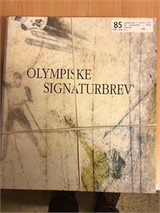 Signaturbrev 2 permer med 62 signaturbrev .  Artig samling