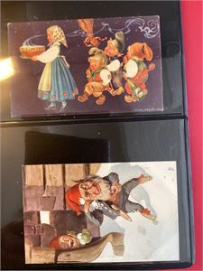 Samling over 50 signerte kort småf. I album