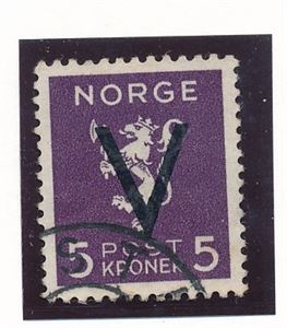 Nk 292 o. 5kr V-merker hjørnestemplet. Ikke dato, men ser ok ut (Hk 1100)