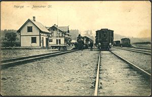 Jevnaker Stasjon. Brukt i 1912. Hjørnebrekk. K-3