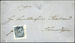 1. 4 skilling våpen 1855 i vakkert hjørneeksemplar på brevomslag, stemplet "Christiania 27.4.1856". Del av arkrand i to sider, de to andre er også meget gode. Pos. D 50.