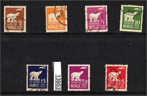 Nk 130-36 o. Serie polmerker, de fleste bra sentrert og med fin tagging