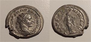 ROMERSKA  RIKET– Caracalla (198–217 e.Kr.) Silver antoninianus, ca 215–217 e.Kr., 6 g.  Åtsida: