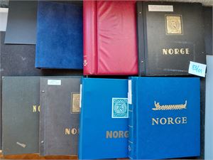 7 restesamlinger i diverse album. Noe halvbra innimellom, noen greie album til å fylle opp. Vekt 9,9 kilo